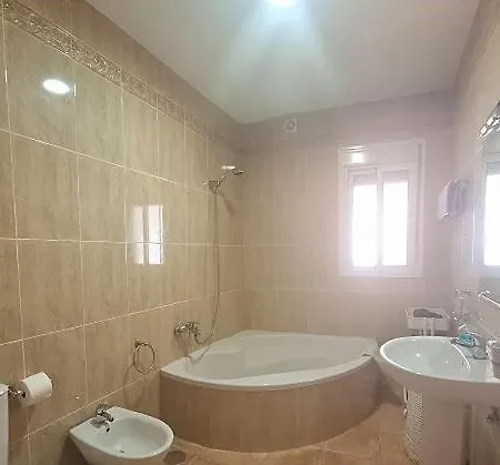 Casa Bond
